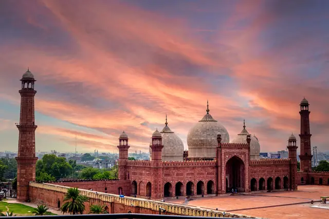 Badshahi Mosque at sunset, Lahore, Pakistan